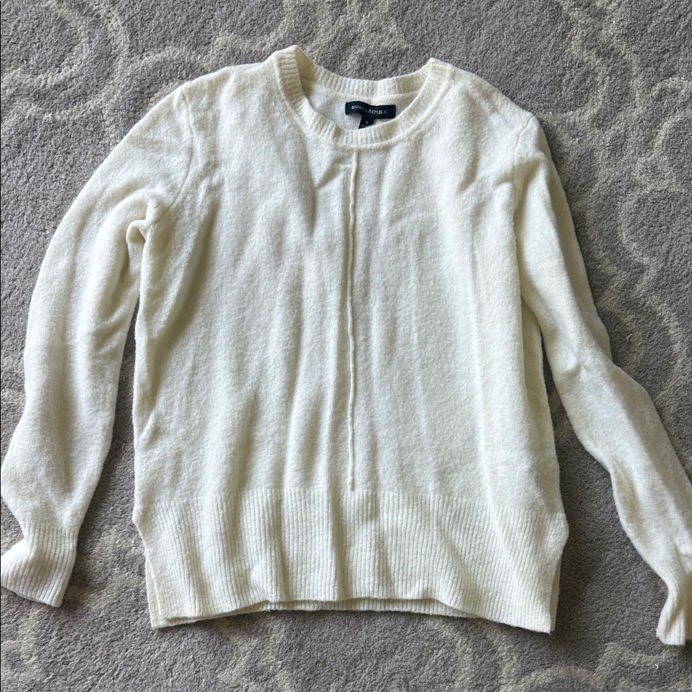 Banana Republic Women's Cream Crewneck Sweater